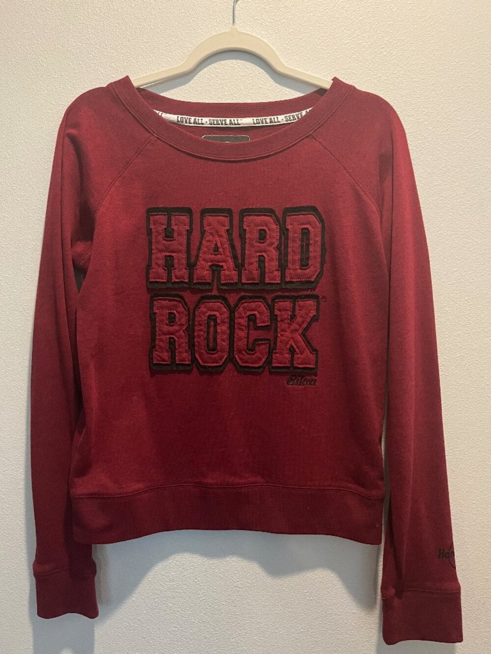 Hard Rock Cafe Biloxi Burgundy Sweatshirt - Size Medium